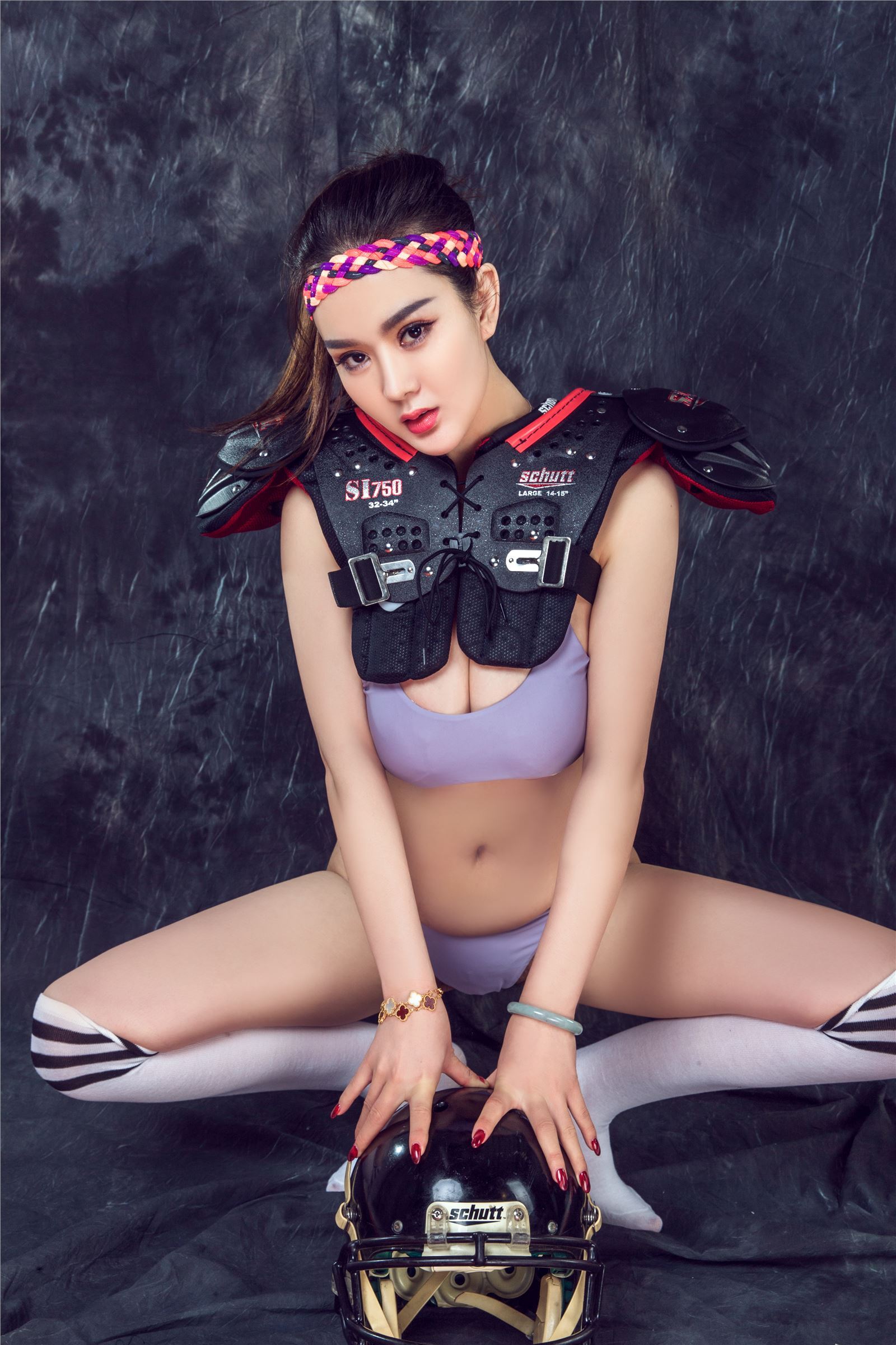 [TouTiao头条女神] 2018.02.02 易阳超级碗杯